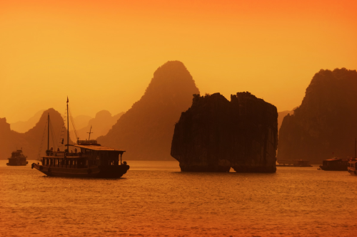 HALONG SUNSET